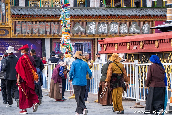 暑假去西藏旅游費用